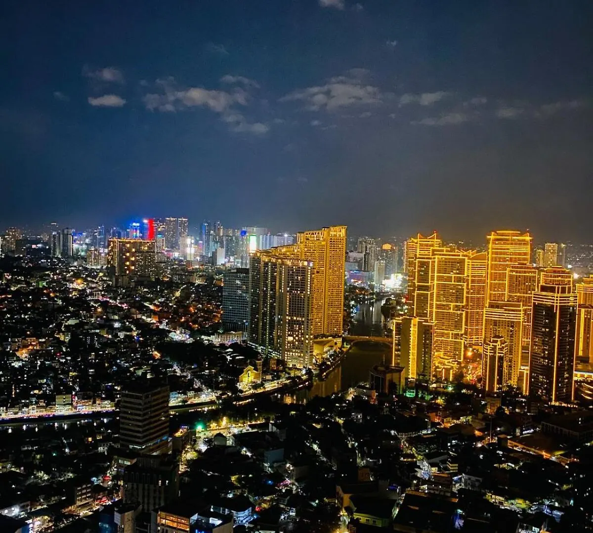 Gramercy Studio Unit- Rockwell View Manila 0*,  Philippines